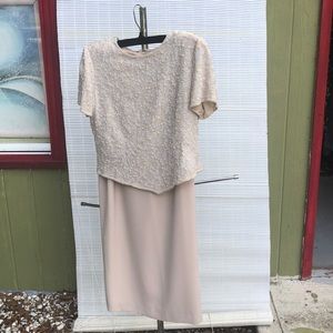 A Adrianna Papell Dress